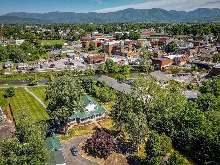 The Legacy Inn Luray Exteriör bild