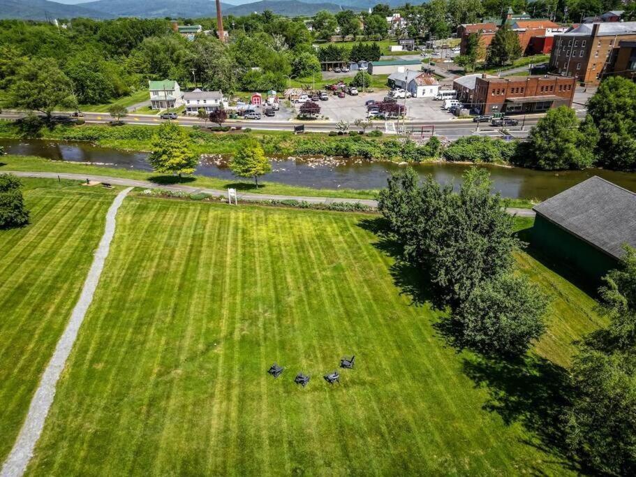 The Legacy Inn Luray Exteriör bild