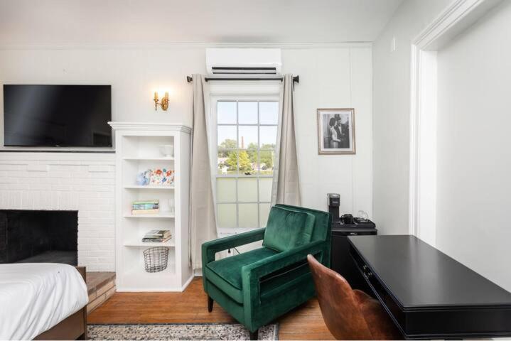 The Legacy Inn Luray Exteriör bild
